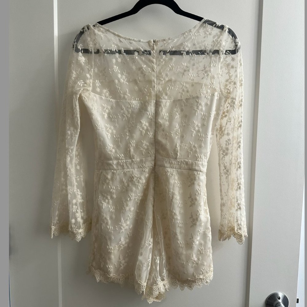 BB DAKOTA LACE ROMPER